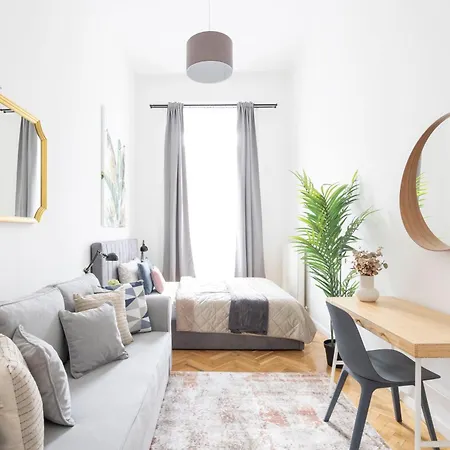 Exclusive Grand In The Heart Of * Budapesta