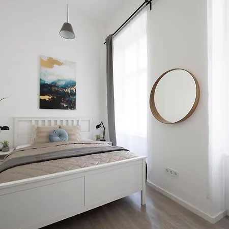 Exclusive Grand In The Heart Of * Budapesta