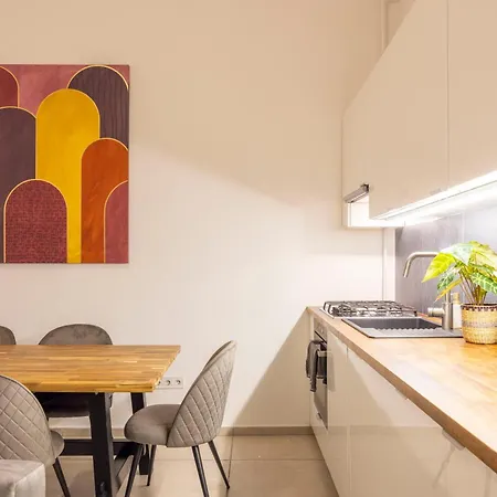 Exclusive Grand In The Heart Of Будапешт